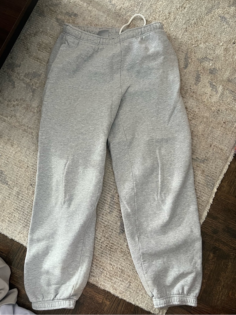 Aritzia Light Gray Fleece Joggers